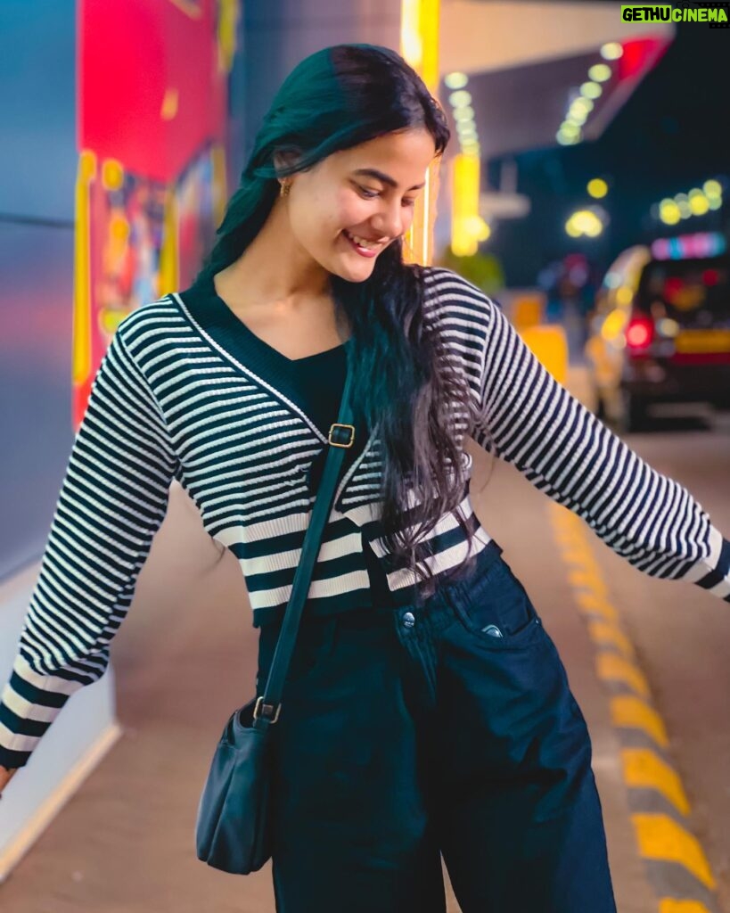 Kajal Sharma Instagram - Life is made of small moments like this. . . . . . #photooftheday #picture #explore #nightwalk #happyme #ootd #fyp #smile #imkajalsharma