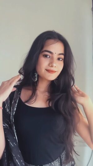 Kajal Sharma Instagram - 🖤🫶🏻
.
.
.
.
.
.
#reelsinstagram #reelitfeelit #reelsindia #explorepage #explore #fyp #trending #trending #viral #slowmotion