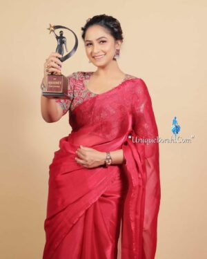 Kalpana Kalita Instagram - I am incredibly honored and grateful to have received the Asianet Iconic Award for our film “Rongatapu 1982.” This recognition means the world to me and is a testament to the hard work and dedication of our entire team. Thank you to Asianet for this prestigious honor, and to all who supported us along the way.🙏