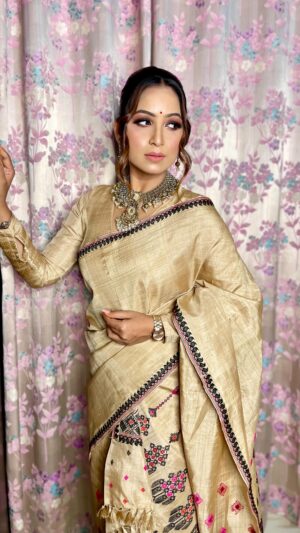 Kalpana Kalita Instagram - My makeover 
Beautiful @kalpana_kalita_official 
Makhela chador n jewellery @pallavisilkwonders 
.
.
.
Definitely can’t forget the guru @zishaan_makeeup_artist for giving me the opportunity ❤️
.
.
.
#makeup #makeupartist #assamesebeauty #assameseactress #muga #assameseattire #trending #trendingreels #trendy #kalpanakalita