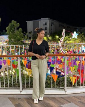 Kalpana Kalita Instagram - “Amidst life’s complexity, dare to remain simple, for therein lies the power to truly connect with your essence.”🤍💚💙