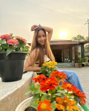 Kalpana Kalita Instagram - “Let your light shine as brightly as the sun, illuminating the world with your warmth and radiance.”