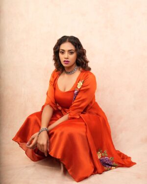 Kamakshi Bhaskarla Instagram - 🍭🍭🍬
. 
. 
. 
. 
. 
. 
. 
#Polimera2  #promotion #KamakshiBhaskarla
Makeup - @enravish.co.in
Hair -  @enravish.co.in
Outfit- @labelmacara
Jewellery - @fashioncurvee
Styling - @niha__varma
Stylist assistant -@gnan_u_
Photography - @shareefnandyala
Post production-@studiolluxe