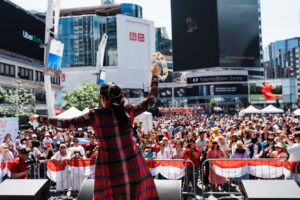 Kamasean Matthews Instagram - Toronto, you beaut 
Terima kasih♥️
📷 @gavinlambert_s 👗 @dimassinggih 
#ISFToronto2019