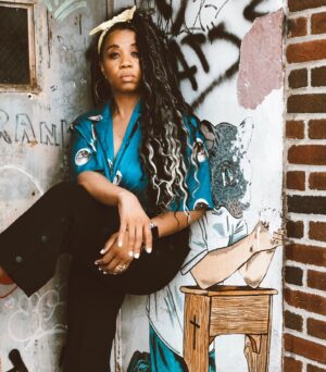 Kamilah Marshall Instagram - IF you could DO or SAY something, BUY something, PLAY something or TAKE me SOMEWHERE to make ME LAUGH  or SMILE right now, WHAT/WHERE would it be?

I canNOT WAIT for these answers…
•
•
•
📸: @sylmac 
#makemelaugh #happinessis
