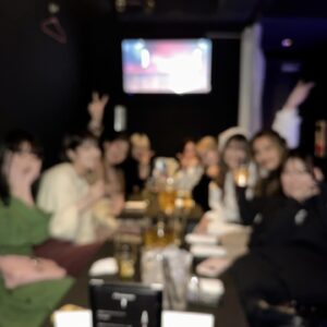 Kanako Takatsuki Instagram - 2023年末まとめ📸
・ハッピーセットゥチらは２種✌️😁❣️
・クリパ女子会🎄大盛り上がり
・衣装の問題で上からしか撮れません‼️
・xgirl組と💖きゃん初参戦！
・VISA用に夜中証明写真🌃
・定例の93女子会(都内某所)
・恋愛と病気の話が多めです(ウォニョン)
・天らんまシャンプーに会いたいよ🥲❤️miss u

現在インド🇮🇳のデリーでわりとのんびり過ごしてます🫶
本当に人が優しくて...カオスな部分はあるけど
とっても過ごしやすいです！
年明けて帰ったらたくさん思い出話しさせてください✨

それでは、あと数時間ですが、
良いお年をお迎えください🌅