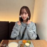 Kanami Takasaki Instagram - 表参道で美味しいスコーン食べた🍴 大好きなゆなちゃんと🥰