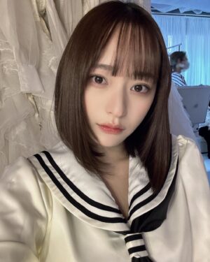 Kanami Takasaki Instagram - 双木さん監修の作品撮りをしてきました♡
ぺろちゃんと⸝⸝ᵕ ᵕ⸝⸝💓

#なまいきりぼんスタジオ2