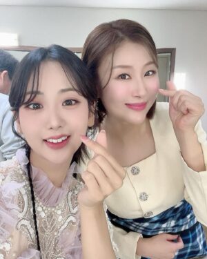 Kang Hye-yeon Instagram - 오랜만에 #가요무대 그냥가면오쪼나~~ 😵‍💫