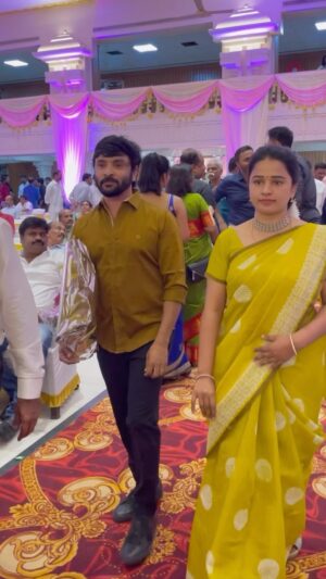 Kannika Snekan Instagram - Vaazhthukkal @vikkals_vikram 💐

#diffender #wedding #arjun #rawady #reelsinstagram #reels #vikkals #vikkalsvikram #dhamodhiran
