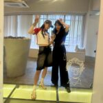 Kanon Miyahara Instagram - 凛さんと　@resee.official さんで 新しいメガネ作ってきました👓🩷 出来上がりはもう少し 楽しみだなー☺️✨ #かのんのしふく 今年はハーフパンツ履きたくてゲットしました🫣 自分が着てて気分上がるのが一番👍 t shirt: @whoswhogallery__ pants: @whoswhogallery__ cap: @basicks.jp shoes: @adidasoriginals
