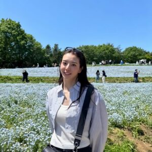 Kanon Miyahara Instagram - GWはお母さんと昭和記念公園へ🩵

たくさん歩いて
ネモフィラみて食べて楽しかったー✨

天気も良くていいリフレッシュになりました🫶

#昭和記念公園 #ネモフィラ