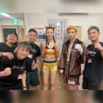 Kanon Miyahara Instagram - #RISE167 ありがとうございました！ 今回R-1SE Force2023として お披露目の日でもありましたが 個人的にデビュー戦の日ということもあり 忘れられない日になりました。 少し長くなりますが読んでくれると うれしいです！！ 10月から始まったRISES TUDIO内の 「宮原華音のRISEファイターに私はなる！」 のコーナーで試合への道がスタートし ぶっちゃけ本当に後楽園という 素晴らしい舞台に立てるとは思いもしませんでした。 約1年前からもっと格闘技を知りたいと思い TARGET SHIBUYAに通い始め 最初は週1行けたらいいくらいのペースで 気持ちよく体を動かしてました。 いつの間にか週3.4と増えていき 試合が決まってからは仕事でどうしても行けない日 以外は毎日通いました。 プロ練に混ぜてもらい始めて1発目の練習で ボコボコにされ始めてダウン寸前まで行き 怖くていきたくない日が続きました。 ぶっちゃけ逃げてた部分もあります。 でも試合で負けたくない。絶対に勝ちたい 自信持って4月21日後楽園にで試合をしたい そんな思いからプロ練でみなさんに鍛えていただき 久しぶりに坂道ダッシュもしたり 空手部時代を思い出しました。 小学2年生から始めた空手で全国の舞台も 世界の舞台も経験しましたが怪我も多く 一線で試合をし続けること諦めた16歳 そして芸能の道で生きていくと決めた16歳 まさか10年後またキックボクシングで 試合をするとは思ってもいませんでした。 この試合は相手の金子選手が 受けてくださって成り立った試合です。 本当にありがとうございました！ 試合後お話しさせていただき 本当に素敵な方と試合ができたなと思いました。 辛いこともあるし明日が怖くなることもあるけど 生きてさえいればきっといいこと訪れるし 自分の気持ち、行動次第でこれからの人生は 変えられると私は思ってます。 たくさんの方が応援してくださり 本当に私は幸せものだと実感しました✨ この試合を見てすこしでも元気をもらったり 勇気をもらった方がいたらいいな〜… これからのことはひとまず考えず ゆっくり友達に会ったり美味しいもの食べたり しっかりお仕事もしたいと思います😊 伊藤代表をはじめ RISE関係者の皆様 応援してくださったみなさま 本当にありがとうございました！！！ ラウンドガールとしても すぐリング上に戻って来れて 本当によかったー🤍🤍 2023年4月21日(金) 宮原華音