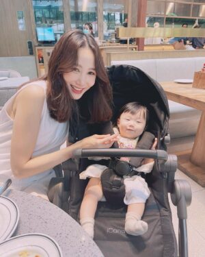 Kanya Rattanapetch Instagram - Dating with mommy🥰