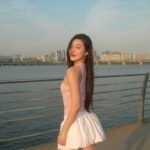 Kanyaphak Pongsak Instagram - ที่มาของคำว่าเห่อ..ซื้ิอปุ้ปใส่ปั้ป เพราะอยู่ไทยลุคนี้ไปไหน..😂🌸🇰🇷