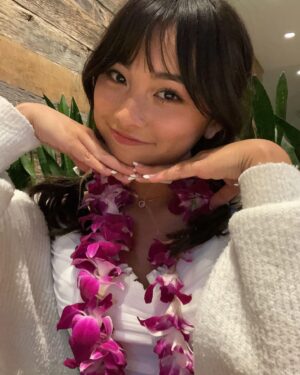 Kaori NeVille Instagram - More grad photos! 

#grad #outfit #summer #fyp #explorepage #hairstyle #model #fancy