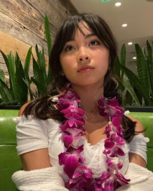 Kaori NeVille Instagram - More grad photos! 

#grad #outfit #summer #fyp #explorepage #hairstyle #model #fancy