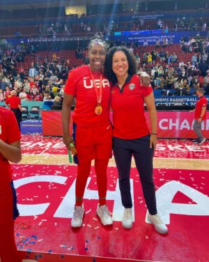 Kara Lawson Instagram - Mama, we are World Champions! 🇺🇸🏀🥇