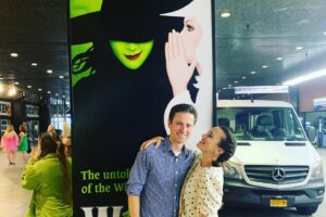 Kara Lindsay Instagram - Happy Wicked Day! @wicked_musical you’ve certainly changed our hearts for the better. 💕
This show has been a blessing for our family in more ways than one! So grateful. 
@kcmassey1

📷 @joanmarcus
