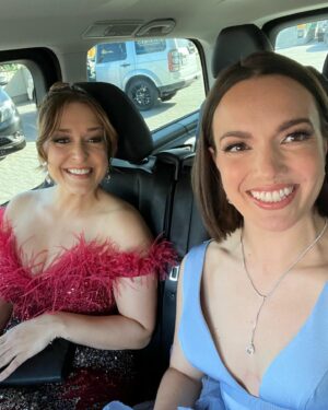 Kara Lindsay Instagram - An absolute honor to get to be in Toronto for @davidfosterfoundation ‘s A Night On Broadway fundraising gala. The support the foundation has provided for families enduring such heartache and financial stress is, quite literally, life changing. It was such an inspiring evening.

Also super grateful to get to be there with my fabulous friend @jessicavosk ;)

Styled by @gregdassonville for @dassonvogue 
Assisted by @jodybunz
Alterations by Jacqueline Bennett 
Wearing @bbcouturenyc and @ninashoes