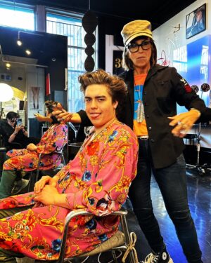 Kara Swisher Instagram - Btw the best haircut in the land is from @aprilcbarton @suite303, if only for the robes (which Louie wears with panache, cuz that’s how we grow them in SF).