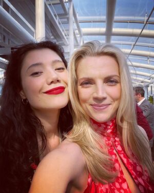 Kara Killmer Instagram - My ride or die on this crazy show. Happy Season 11, @nbconechicago !!!! @hanakogreensmith