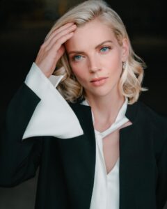 Kara Killmer Instagram - Shameless photo dump of some fun shots my man took after creatively turning the garage into a studio. 😂 Could be selling perfume or about to conduct an orchestra? 🤷‍♀️Thanks, boo.