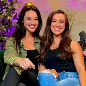 Karalynn Dunton Instagram - If Kara and I worked at the same restaurant, would she be mean to me?

I guess you’ll have to listen to this weeks podcast episode to find out🤷🏻‍♀️🤣