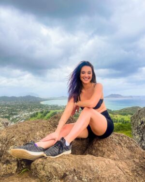 Karalynn Dunton Instagram - Casually being taught proper posing etiquette while hiking, thank you @rrogersworld #hiking #hawaii #oahu