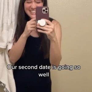Karalynn Dunton Instagram - DID SOMEONE SAY SECOND DATE?! I can’t wait till he finds the burrito 🥹🙏🏻 What should I leave next time?? Lmk in the comments! #showeronions #dating #single