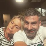 Karen Damen Instagram - Wij zijn nog láng niet moe! 🫣#zjefenvanessa @vtmfamilie @janvandenbosch