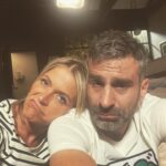 Karen Damen Instagram - Wij zijn nog láng niet moe! 🫣#zjefenvanessa @vtmfamilie @janvandenbosch