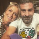 Karen Damen Instagram - Wij zijn nog láng niet moe! 🫣#zjefenvanessa @vtmfamilie @janvandenbosch