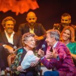 Karen Damen Instagram - Wat een dag, wat een feest, wat een eer om met deze heerlijke bende op het podium te mogen staan… Maar vooral: Wat ben ik trots om deel te mogen uitmaken van de mooiste Familie van het land! Dankjewel aan iedereen die dit mogelijk heeft gemaakt! ♥️🙏 @vtmfamilie #30jaarfamilie @lotto.arena