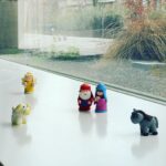 Karen Damen Instagram - Als kinneke Jezus ni rap komt, zijn die cadeau’s van de Drie Koningen (zie buiten) voor mij! 🤪