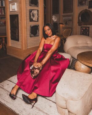 Karen Pittman Instagram - I did not take home the award for Best Supporting Actress in a Drama Series but for me, this night @criticschoice Awards was a mountaintop moment.  I’m so grateful to @appletv and @themorningshow  @mediaresstudio for giving me the opportunity to make one of my childhood dreams come true.  To lay my work along side my peers and be recognized by people I genuinely respect.  And thanks to my children @jake_sharff and @lenathereal514922 who have seen mama over the last 6 years fall down and get up, fall down and get up.  Let my journey be a lesson to you: There’s nothing you cannot do if you put your mind to it. 

📸  @iziapluscamera 
@makeupvincent 
@marciahamilton 
@patriciablack 
@rachkayy 
@rochasofficial 
@davidyurman
@santamonicaproper
@albrightfashionlibrary