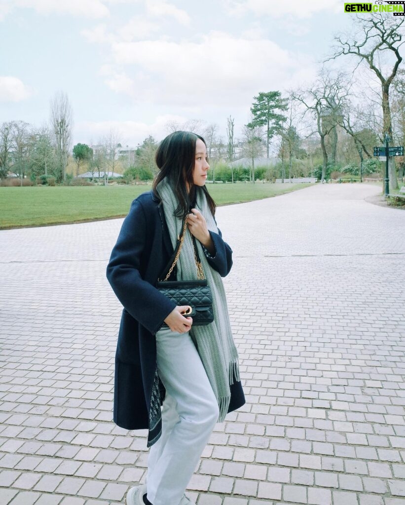 Karena Lam Kar-Yan Instagram - Museum Day ❤️ @Dior #DiorSS24 #Paris #snap