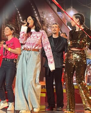 Karima Charni Instagram - ✨ The category is nostalgia ✨

1: @nikosaliagas et ses petits 💕
2: Répétition avec la promo 2023 ⭐️
3: Il est notre producteur depuis un moment…la #StarAc il la connaît bien et nous aussi! Merci pour tout @mathieuvergne 🙏🏽😘✨
4: Noël ensemble (ma @aljofficiel ❤️)
5: Maestro @oscar.sisto_officiel 🥰
6: Ma douce @emmadaumasofficiel 💐
7: Au prompteur mais surtout à nos côtés depuis le début @valerie_knokke À nos 20 ans ma Knokke ❤️
8: « Parce que nous on sait »💕 @luciebernardoni 
9: Quand tu as fait l’école @kameloualioff et que tu répètes devant Kamel Ouali 🤩
10: New day ⭐️💙

#NosRetrouvailles #StarAcademy #Family #TF1 

@staracademytf1