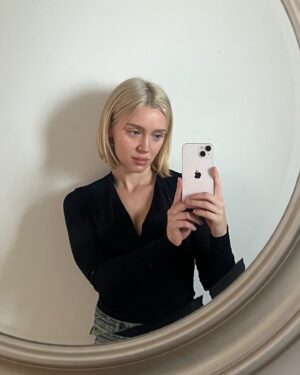 Karina Kolokolchykova Instagram - nice life dude. does that shit imitate art?