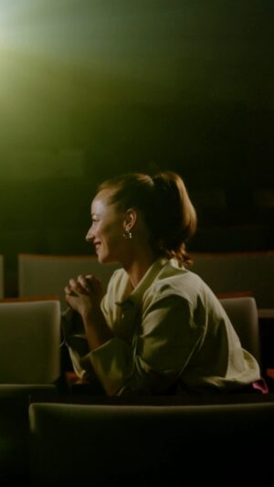 Karine Vanasse Instagram - Dans un cinéma près de chez vous 🍿 | dimanche 14 janvier 20h sur @icirctele

DP:
Michel Valiquette
Patrick Morin

Son:
Gabrielle Pepin
Dominique Greffard

Mix:
Mathieu Lacourse / Studio Bulldog 

Colo:
Vickie-Lynn Roy

Realisation : Frédéric Nassif

Producteur au contenu (entre autres!) : Jocelyn Lebeau