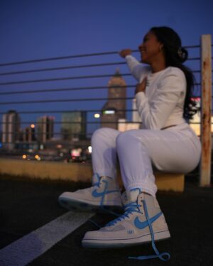 Karma Bridges Instagram - Undaunted by the fight🩵 @nanitheboss @spelman_college 
📸: @artofbrijones
