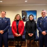 Karol Cariola Instagram – Reunión con el Comandante en Jefe de la FACH 👨🏼‍✈️🇨🇱✈️

 📝 Esta mañana sostuve una reunión de trabajo con el Comandante en Jefe de la Fuerza Aérea de Chile, Hugo Rodríguez, con quien discutimos diferentes materias de común interés como continuar el trabajo ya iniciado para empujar la destinación de viviendas FACH a comités de vivienda de la comuna de #Conchalí

👉🏼 También abordamos la situación geopolítica de la Antártica y la decision de Chile de garantizar que siga siendo un continente dedicado a la ciencia y no a la explotación comercial📍