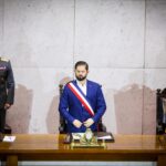 Karol Cariola Instagram – #CuentaPúblicaPresidencial 🇨🇱

Hoy recibimos al Presidente de la República @gabrielboric en el Salón de Honor de nuestro Congreso Nacional junto al @senadorjosegarciaruminot como anfitriones de esta tercera Cuenta Pública del @gobiernodechile 

☝🏽 En su discurso, el presidente ha dado cuenta de políticas públicas aprobadas en la Cámara de Diputadas y Diputados y en el Senado, como la Ley de 40 horas laborales, el aumento del Salario Mínimo y la Ley de Pago de Pensiones de Alimentos, que impactan positivamente y de manera directa en la vida cotidiana de las familias de nuestro país.

Aún queda mucho por hacer, por eso como Congreso concordamos prioridades en seguridad pública y económica, pero también en materia social. Valoro lo anunciado por el presidente en respuesta a demandas históricas de derechos sociales en materia de salud integral, equidad salarial, pensiones, educación, cuidados, derechos de las mujeres, inicio del sistema nacional de cuidados, entre otros…

📸 Bajo el lente de @pablo_ovalle_isasmendi