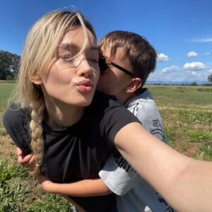 Karolina Benefield Instagram - 🍃