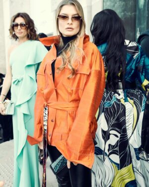 Karolina Muller Instagram - During Paris Fashion Week F/W 2022 collections, I had a great pleasure to be a guest and to participate in yet another magnificent event - an absolutely beautiful fashion show of one of my most favorite designers @eliesaabworld  Photo credit @gosiablasiak_  Stylist @mido_univers  Special thanks @bjs_houseproductions  #pfw #pfw22 #pfw2022 #pfwstreetstyle #celebritynews #celebrityfashion #celebritystyle #fashionweek #fashionshow #eliesaab #eliesaabworld #frontrow #vip #moda #modafeminina #polskakobieta #aktorka #modelka #celeb #naturalelegance #exploremore #trendingnow #inthenews #photooftheday #actorslife #actor #model #celebrity #karolinamuller #karolinamullerofficial @karolinamullerofficial
