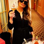 Karolina Muller Instagram - Last Thursday I had a tremendous pleasure of attending a fabulous, luxury fashion event at one of my favorite venues in Geneva, the magnificent Four Seasons Hotel @fsgeneva People were swarming in and out enjoying good wine from Contelemar @contelemar while viewing some of the most luxurious fashion brands. One of my favorites was the Parisian handbag maker Thalie Paris @thalieofficial Cheers to the wonderful weekend! #luxury #fashion #fashionmodel #fashionstyle #fashionista #fashiondesigner #fashionjewelry #fashionweek #genève #fourseasonsinoneday #fourseasonsgenevahoteldesbergues #celebrity #celebritynews #celebritystyle #actorslife #actorsworld #luxurylifestyle #luxurydesign #luxurylife #luxuryfashion #luxuryfashionstyle #luxuryfashionbrand #actress #superstar #supermodel #actress #model #celebrity #karolinamuller #karolinamullerofficial @karolinamullerofficial
