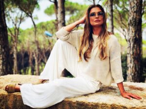 Karolina Muller Instagram - Known for its infinite mountains and deep valleys as well as the Mediterranean blue coastline, Lebanon never ceases to surprise you with its heartwarming nature offering a vast array of amazing landscapes with some of the most outstanding Sunrises and Sunsets.
Hence, the harmony of colors in my new custom made and carefully designed “Sunset” sunglasses from one of the best Eyecare brands in the Middle East @see_eyecare @yaraeyecare  #lebanon🇱🇧 #lebanontimes #lebanonweekly #lebanonspotlights #lebanonfashion #lebanonstyle #eyecare #eyewear #sunset #sunglasses #seeeyewear #yaraeyecare #highendfashion #highenddesign #celebnews #trendingnow #celebstyle #celebfashion #currentaffairs #explorer #actress #model #brandidentity #celebrity #karolinamuller #karolinamullerofficial @karolinamullerofficial