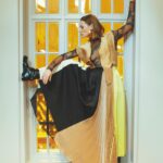 Karoline Herfurth Instagram - Out now.. 💛 Danke @fogs_magazin 💛 Editorial for @fogs_magazin Photographer: @annewilk 💕 Produktion: @_anitabauer_ Styling: @leenazimmermann 💝 Hair & Make Up: @steffiwillmann 💘 Interview: @anja_woertge Location: @soberlin.das.stue Video: @lauralindenmann