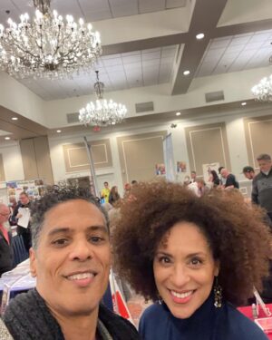 Karyn Parsons Instagram - Hanging with @iamtaimak 🐲at @supermegafest ! 
#LastDragon 🐉