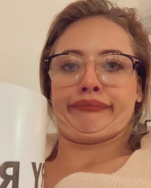 Kassandra Clementi Instagram - Thirty, flirty and (somewhat) thriving.